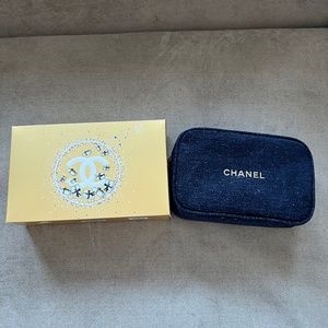 Chanel Holiday Pouch Makeup bag